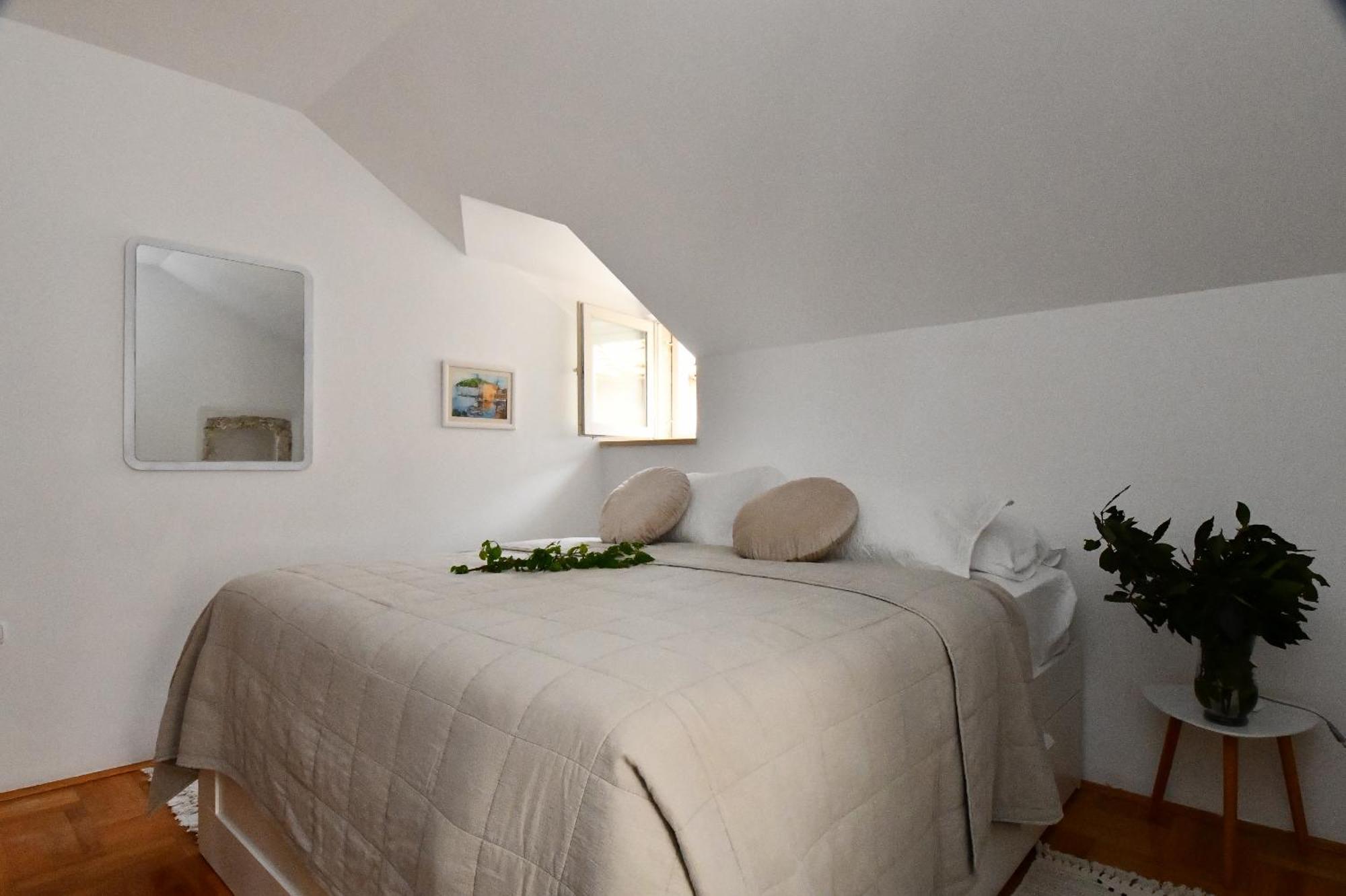 Apartments Lucia Old Town ドゥブロブニク エクステリア 写真