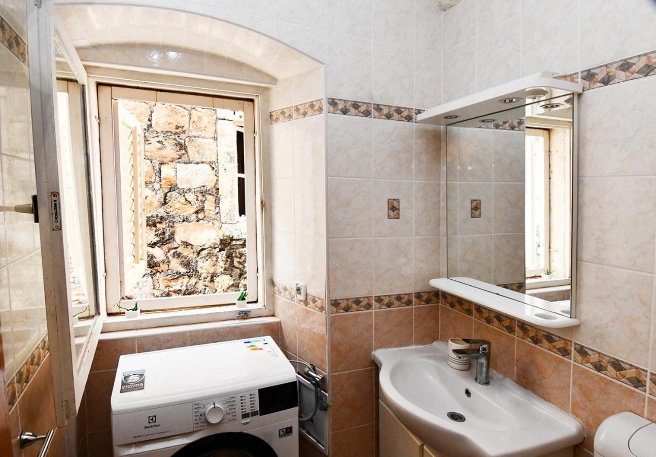 Apartments Lucia Old Town ドゥブロブニク エクステリア 写真